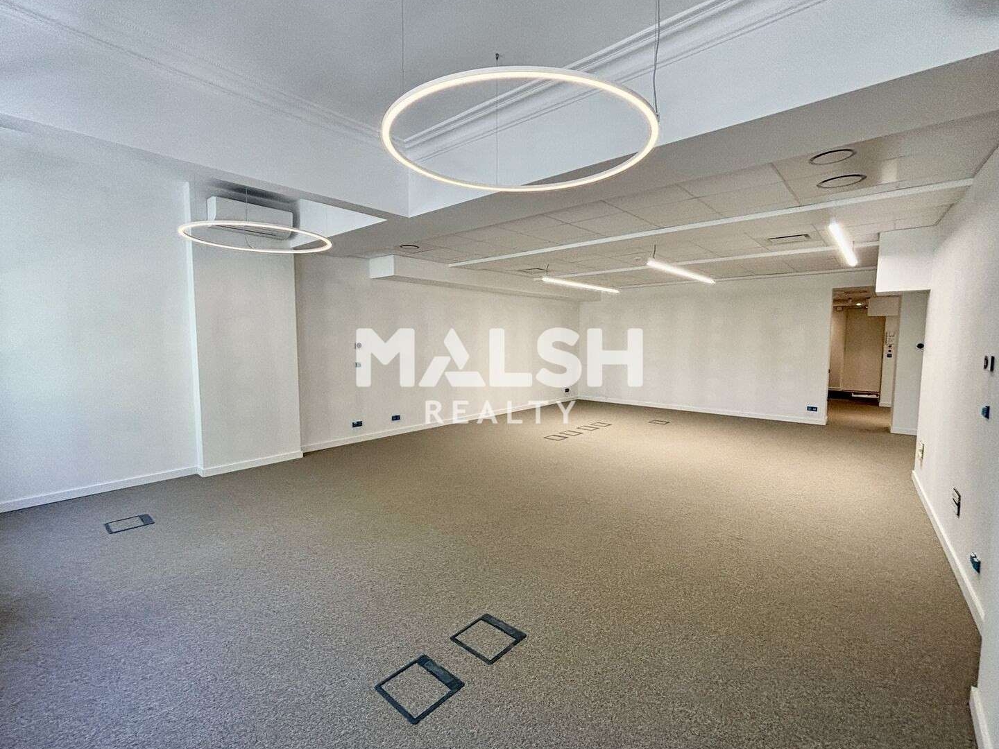 Bureaux 243m² à vendre ou à louer à Lyon 2e