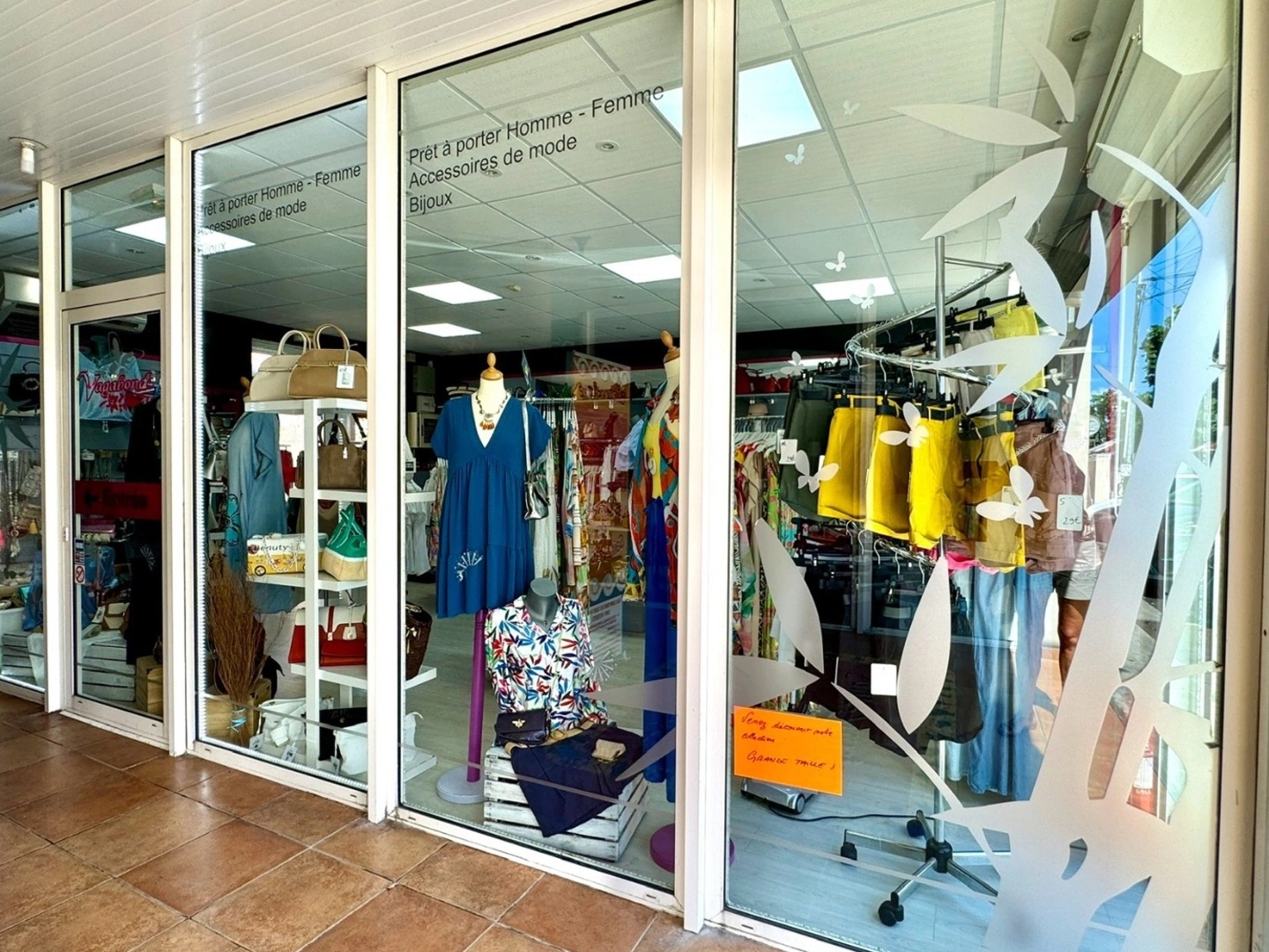 Magasin à vendre - 1 pièce - 40m2 - Saint-François (97118)