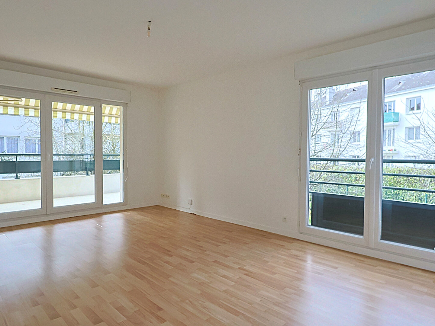 Appartement à vendre - 3 pièces - 73m2 - Saint-Cyr-Sur-Loire (37540)