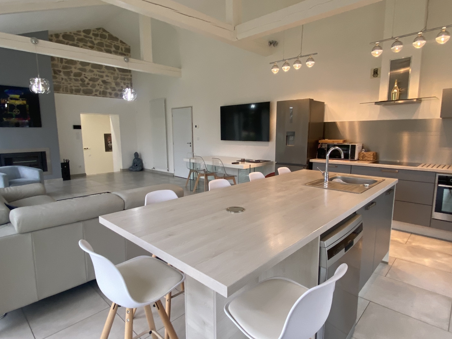 Maison à vendre - 8 pièces - 216m2 - Montbrison (42600)