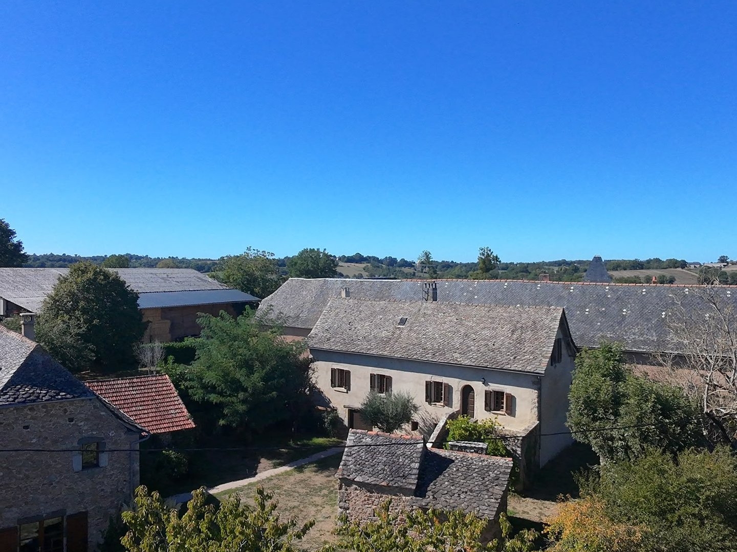 Grande propriété sur 1.7 ha de terrain