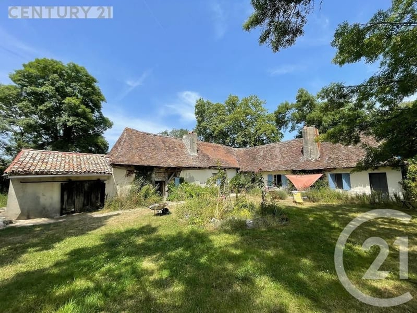 Maison 3 pièces 327 m²