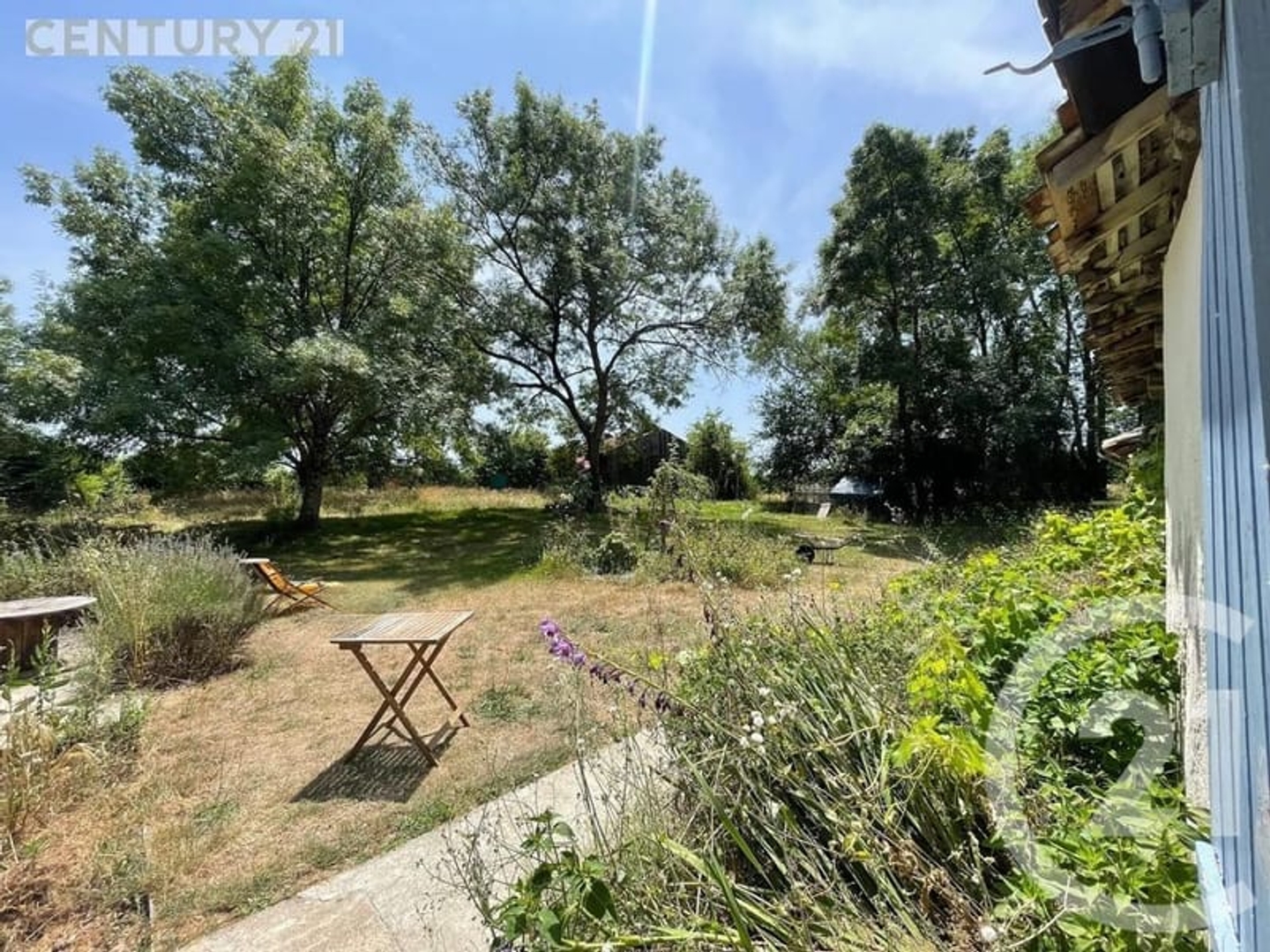 Maison à vendre - 3 pièces - 327m2 - Montpon-Ménestérol (24700)