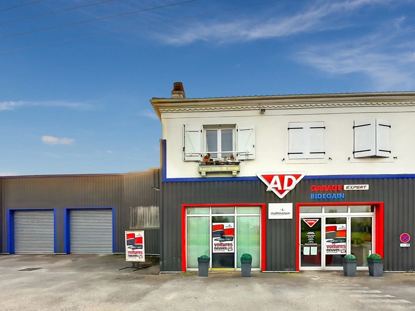 Commerce 800 m²