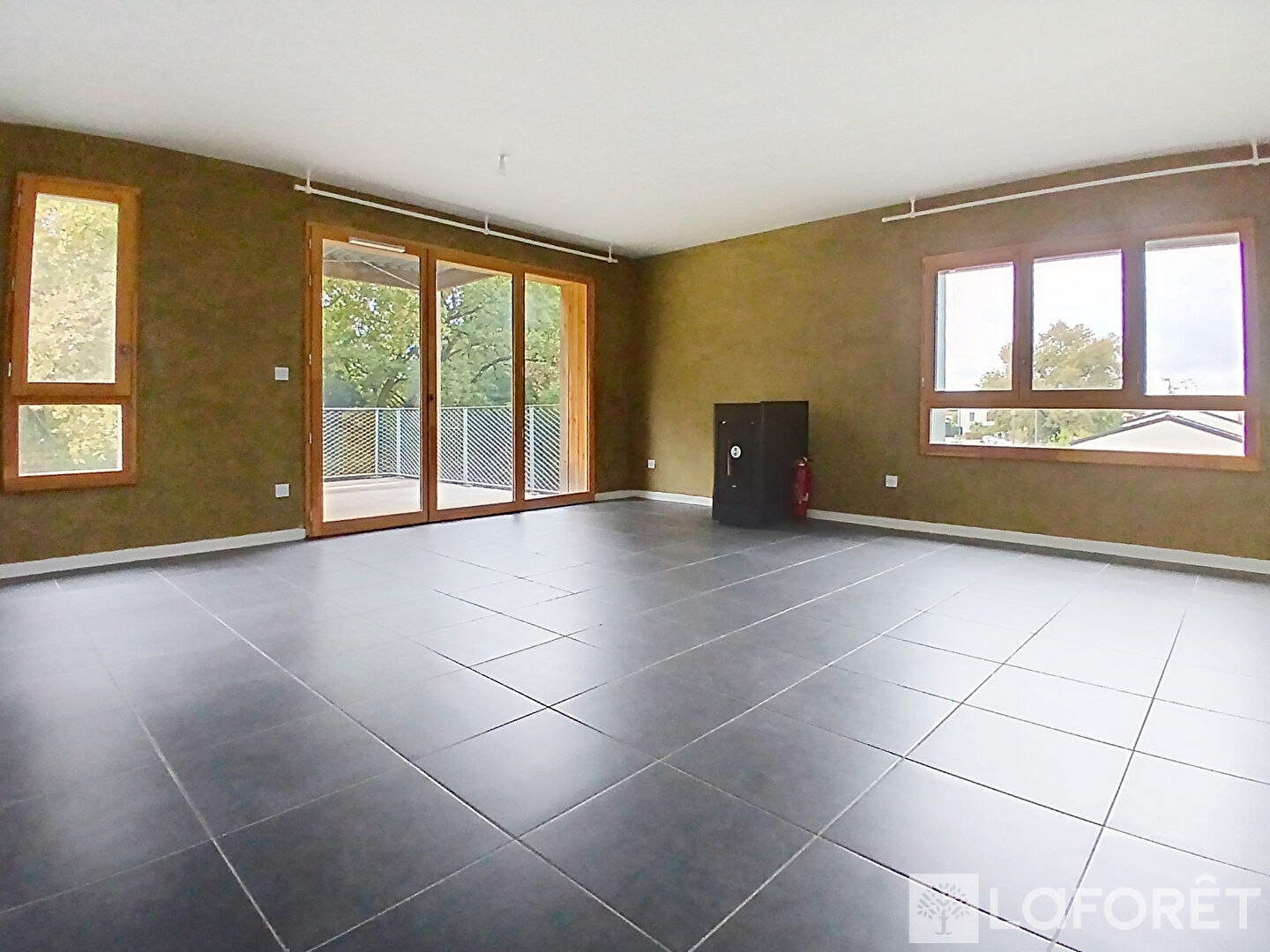 Appartement à vendre - 3 pièces - 71m2 - Ambarès-Et-Lagrave (33440)