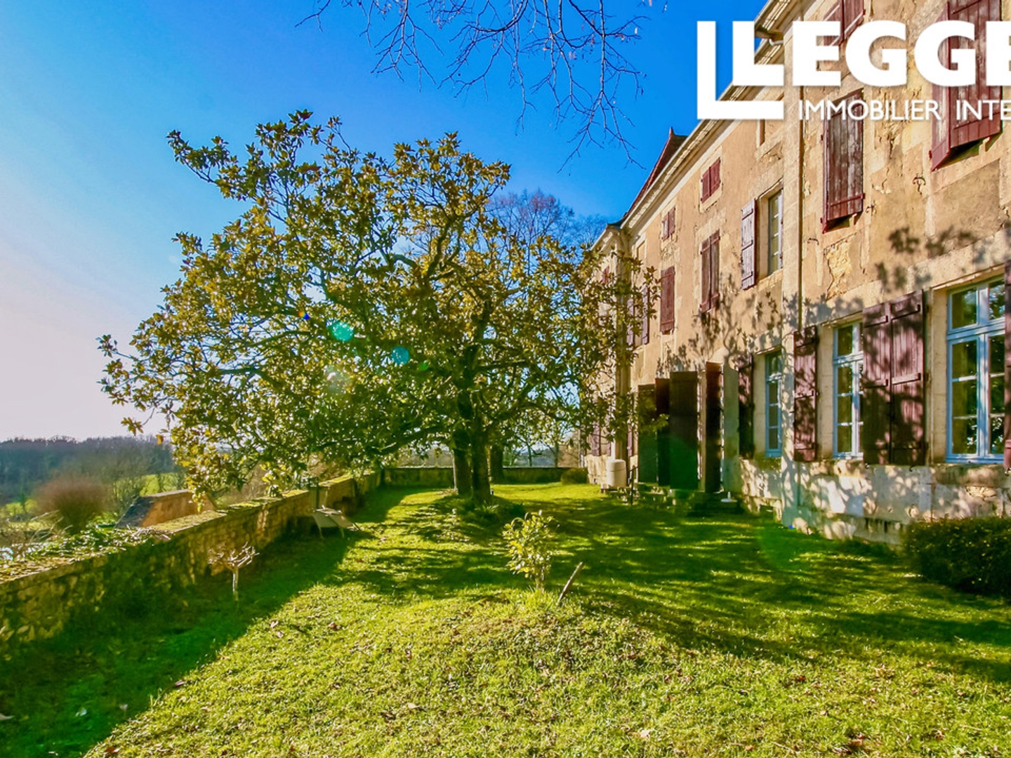 Maison à vendre - 18 pièces - 587m2 - Varaignes (24360)