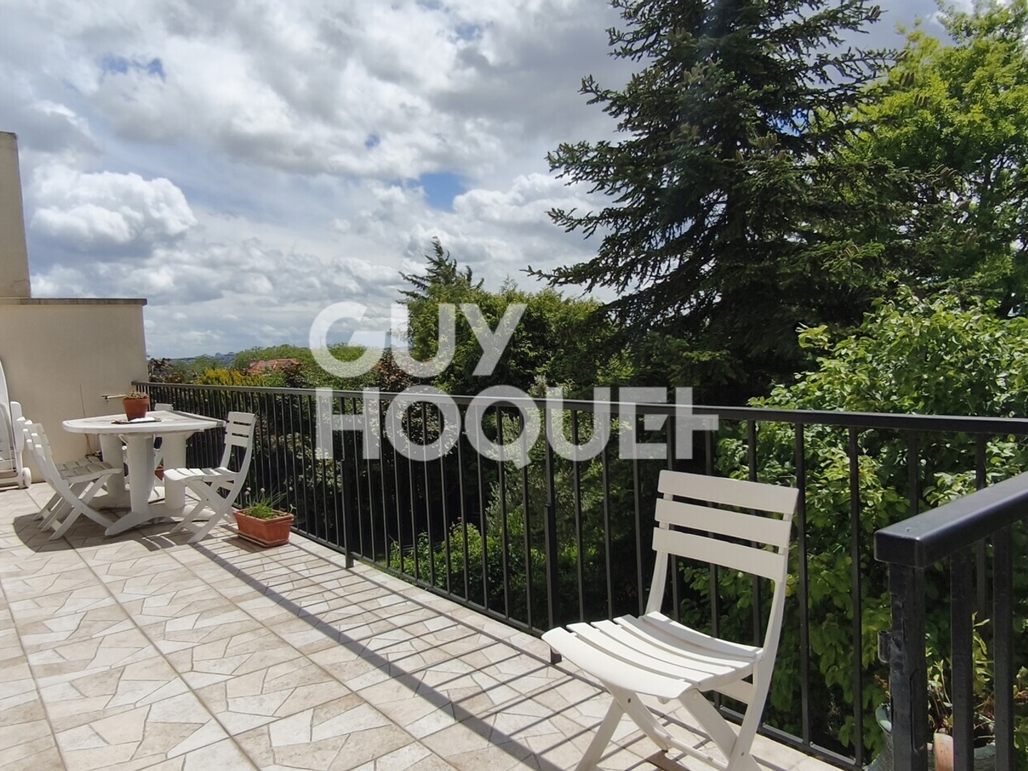 Maison à vendre - 6 pièces - 137m2 - Rosny-Sous-Bois (93110)