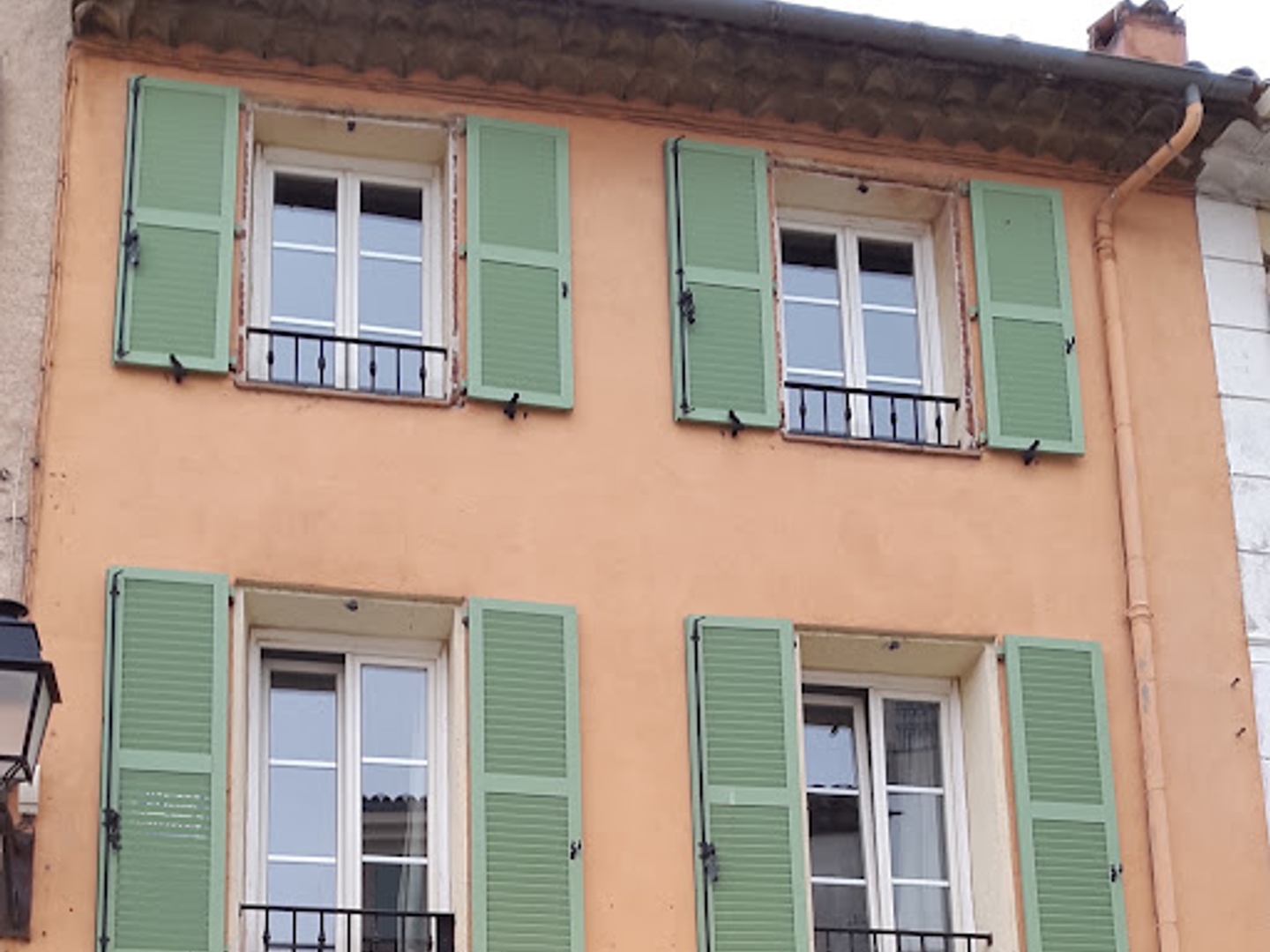 Local 5 pièces 135 m²