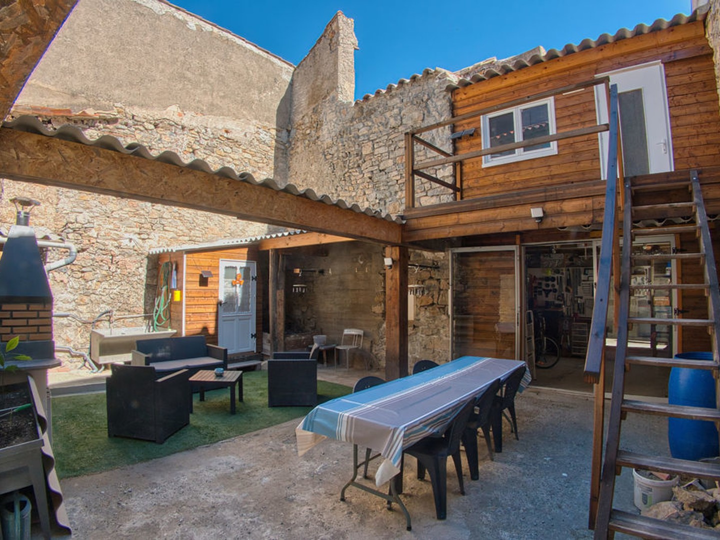 Superbe Maison de village 90 m2 intégralement restaurée - Patio (46m2) et jardin (82m2)