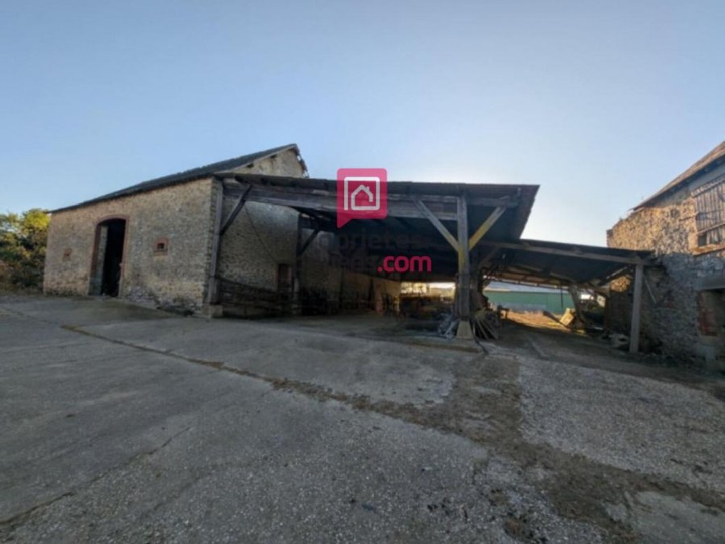 Maison à vendre - 5 pièces - 200m2 - Changé (53810)