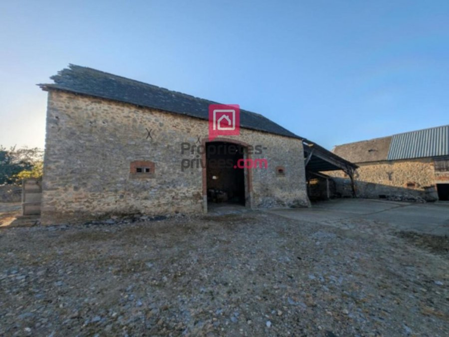 Maison à vendre - 5 pièces - 200m2 - Changé (53810)