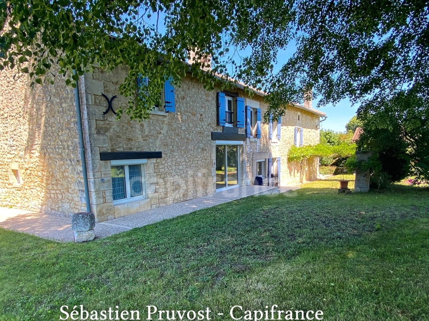 Maison 6 pièces 211 m²