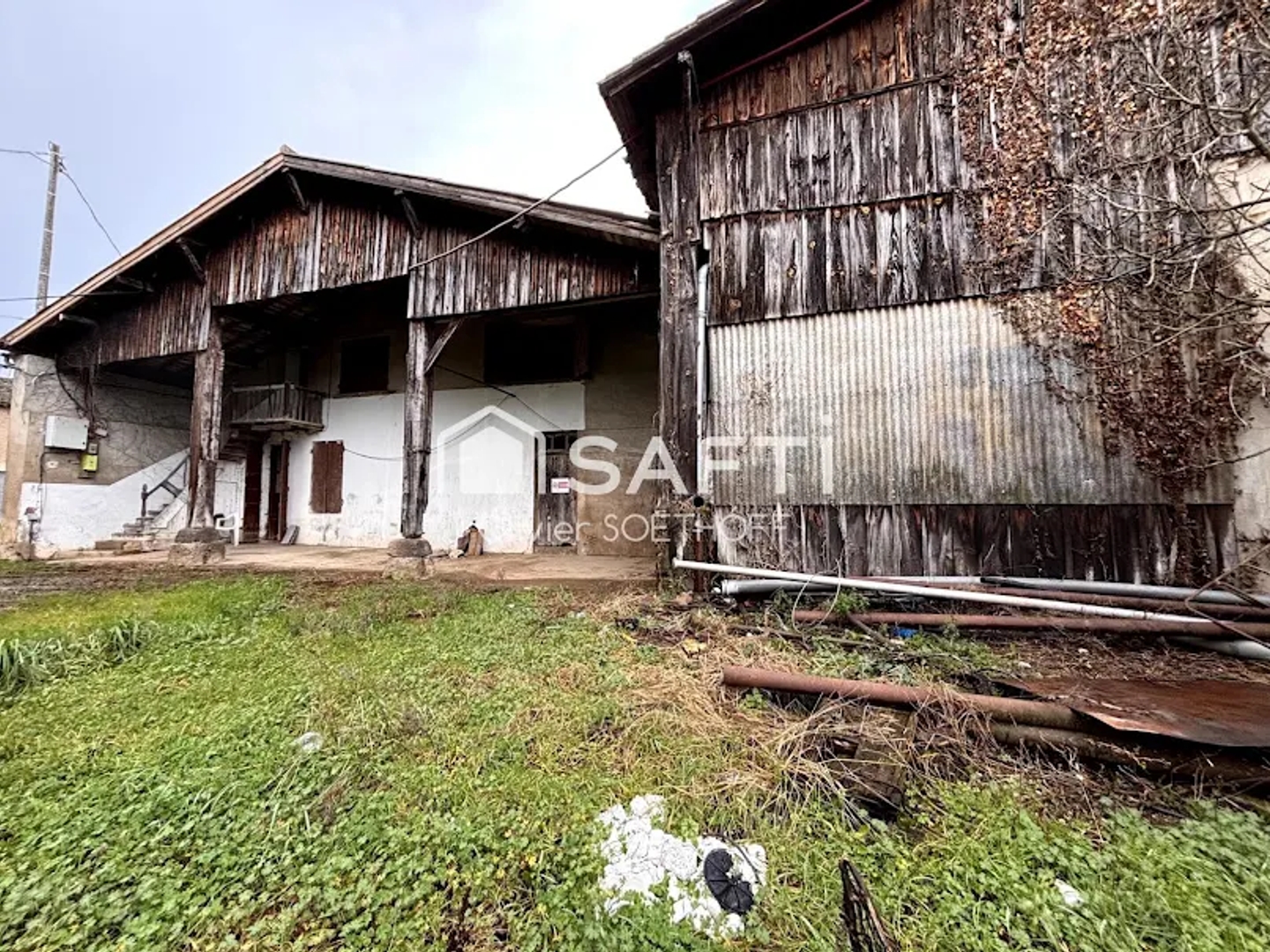 Local 6 pièces 500 m²