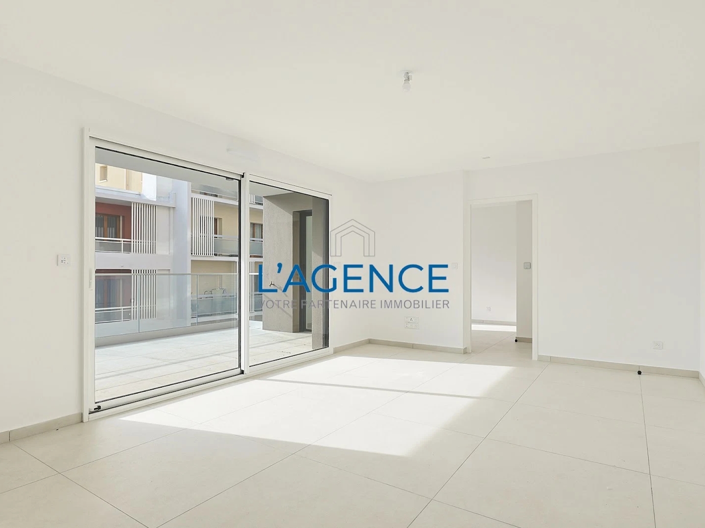 Appartement à vendre - 4 pièces - 80m2 - Hyères (83400)