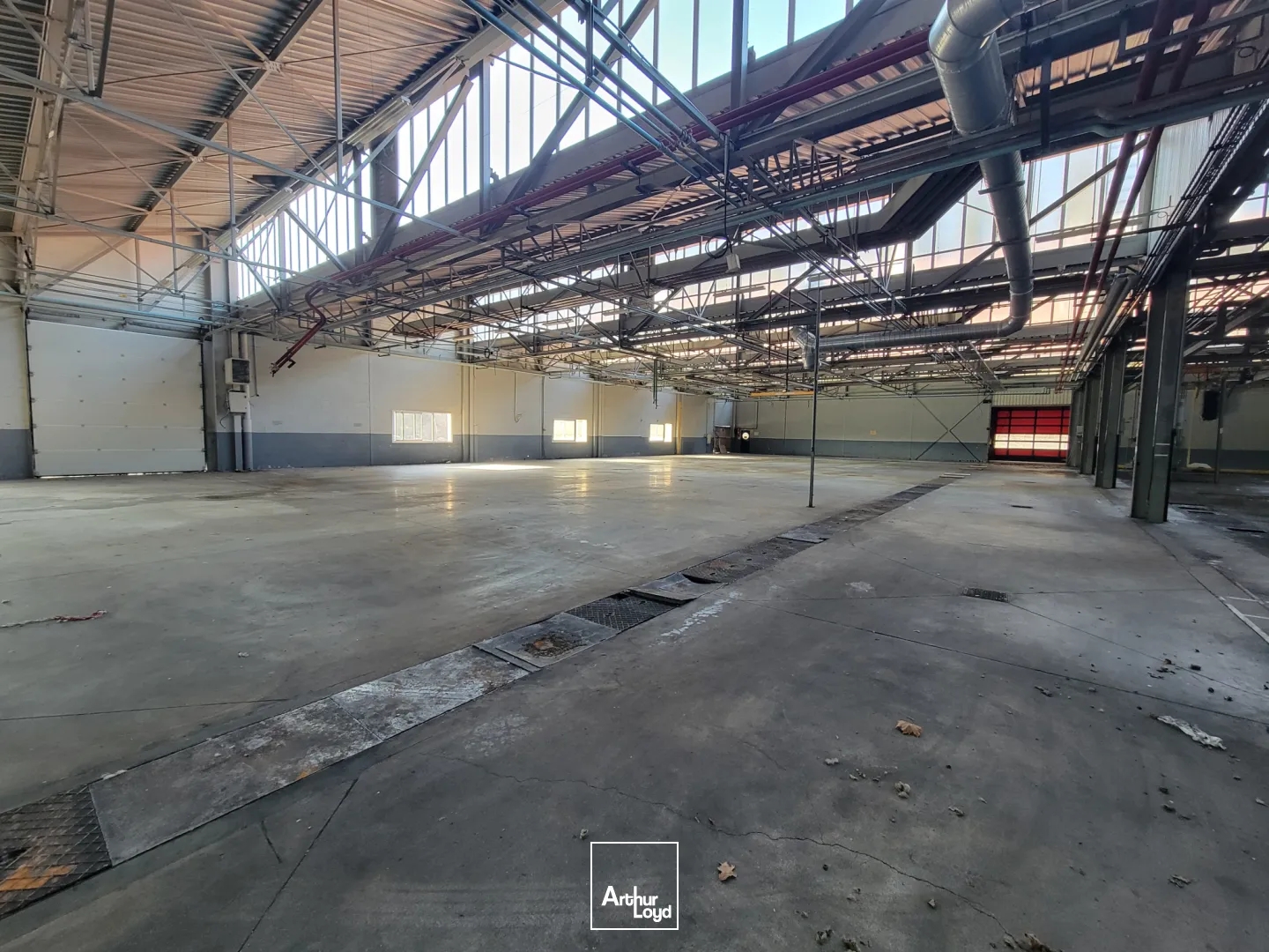LOCAUX INDUSTRIELS A VALENTIGNEY