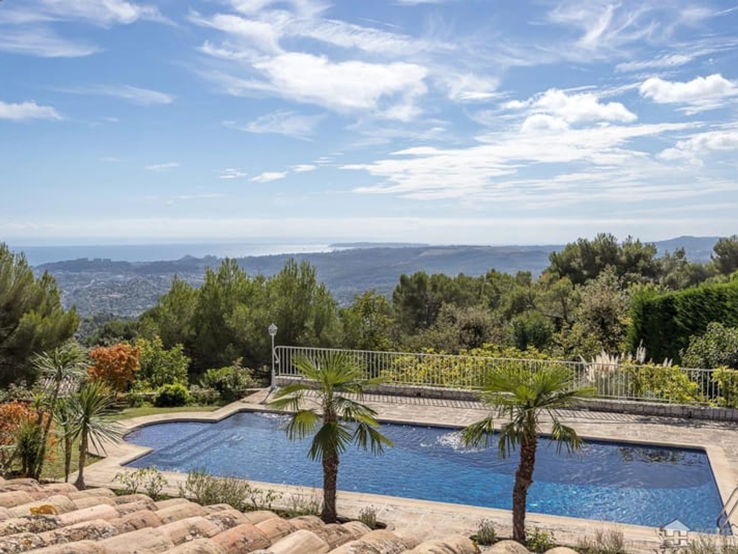 Maison à vendre - 256m2 - Saint-Paul-De-Vence (06570)