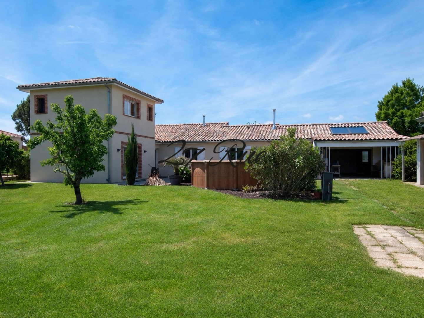 Fontenilles-Maison 150m² avec jardin arboré- 385000€