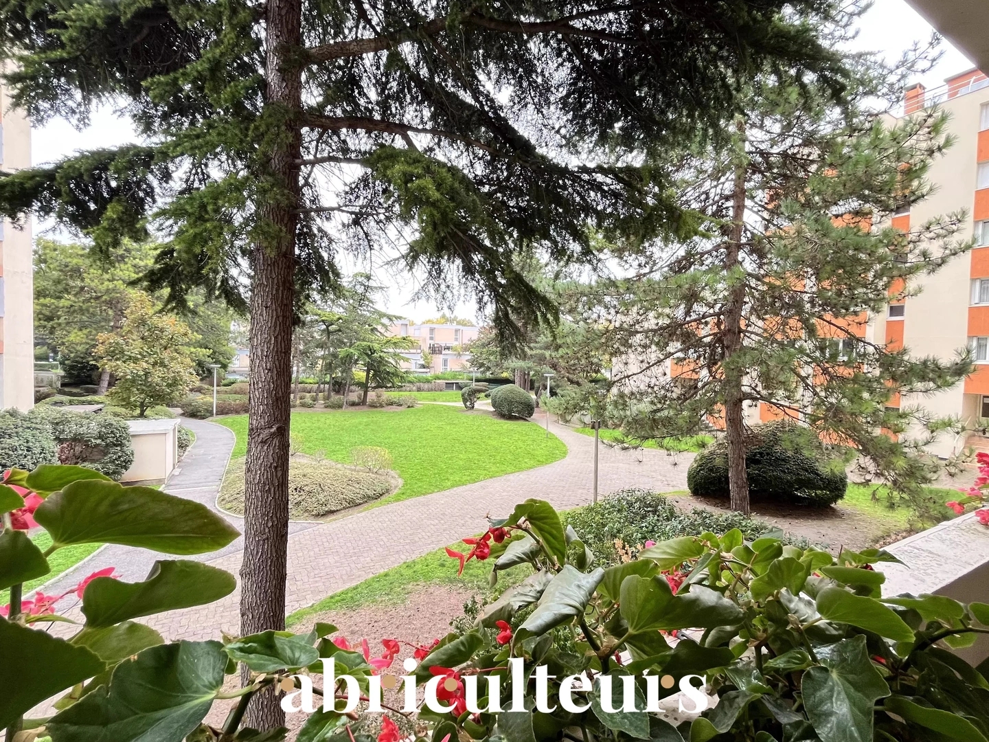 Appartement à vendre - 4 pièces - 79m2 - Épinay-Sur-Seine (93800)