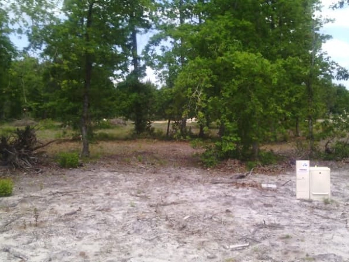 Terrain 688 m²