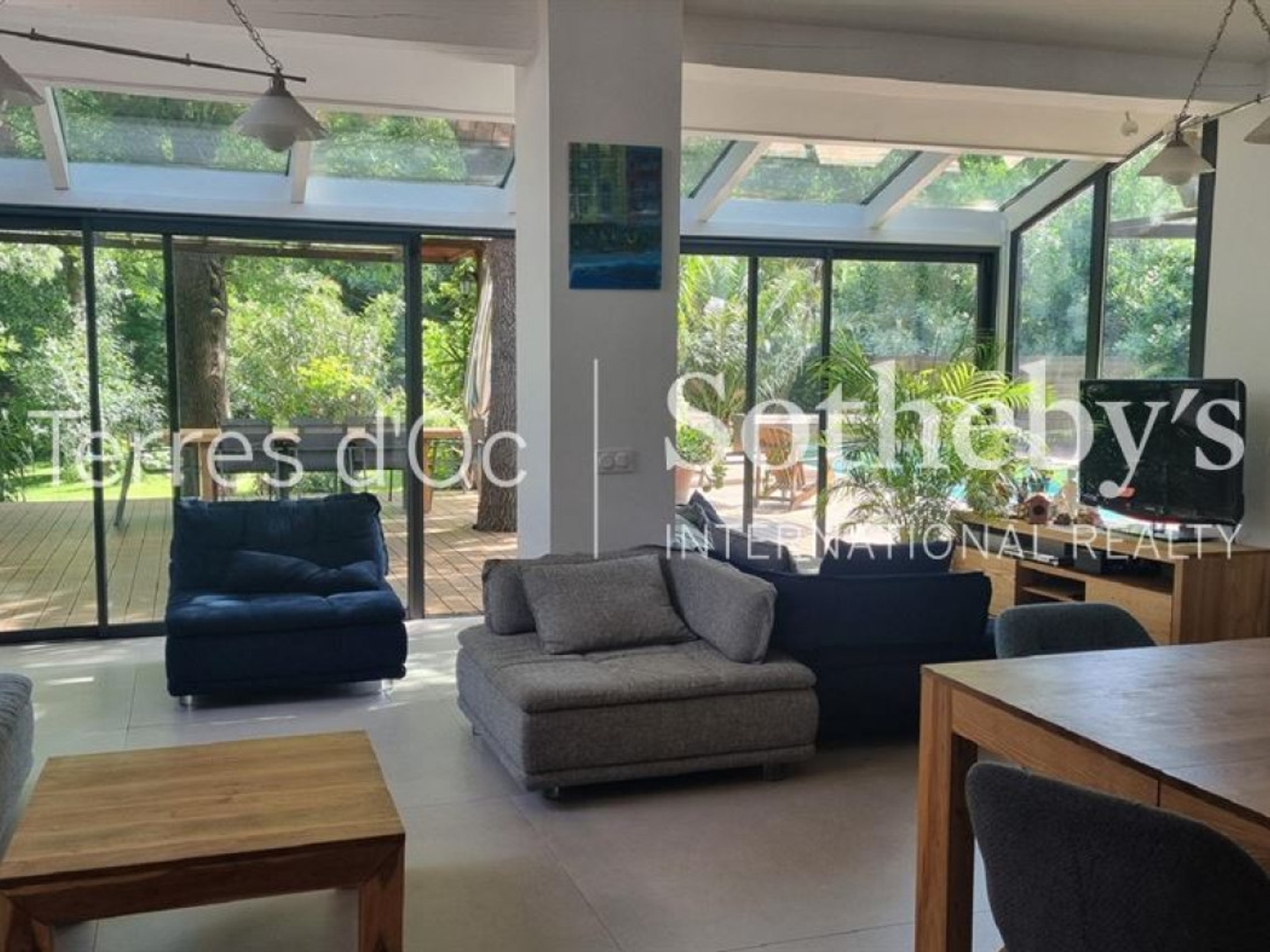 Charme et verdure sur 1800m² sans vis à vis et au calme