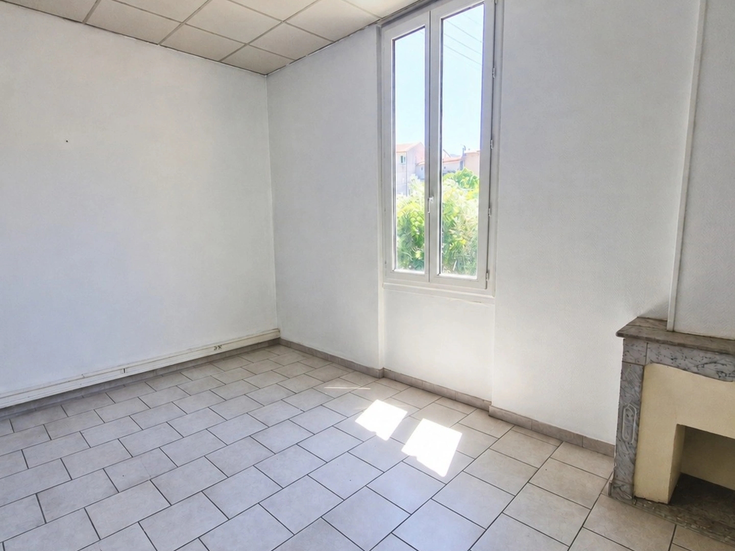 Magasin à vendre - 4 pièces - Drap (06340)
