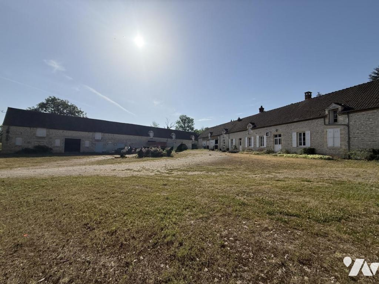 Maison à vendre - 9 pièces - 264m2 - Concevreux (02160)