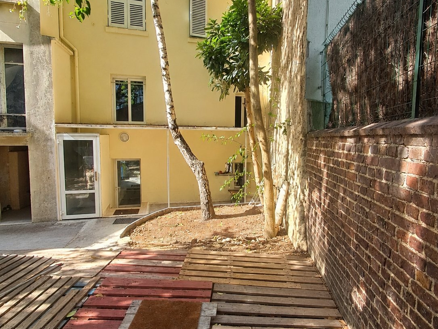Petit duplex + rue chauvelot