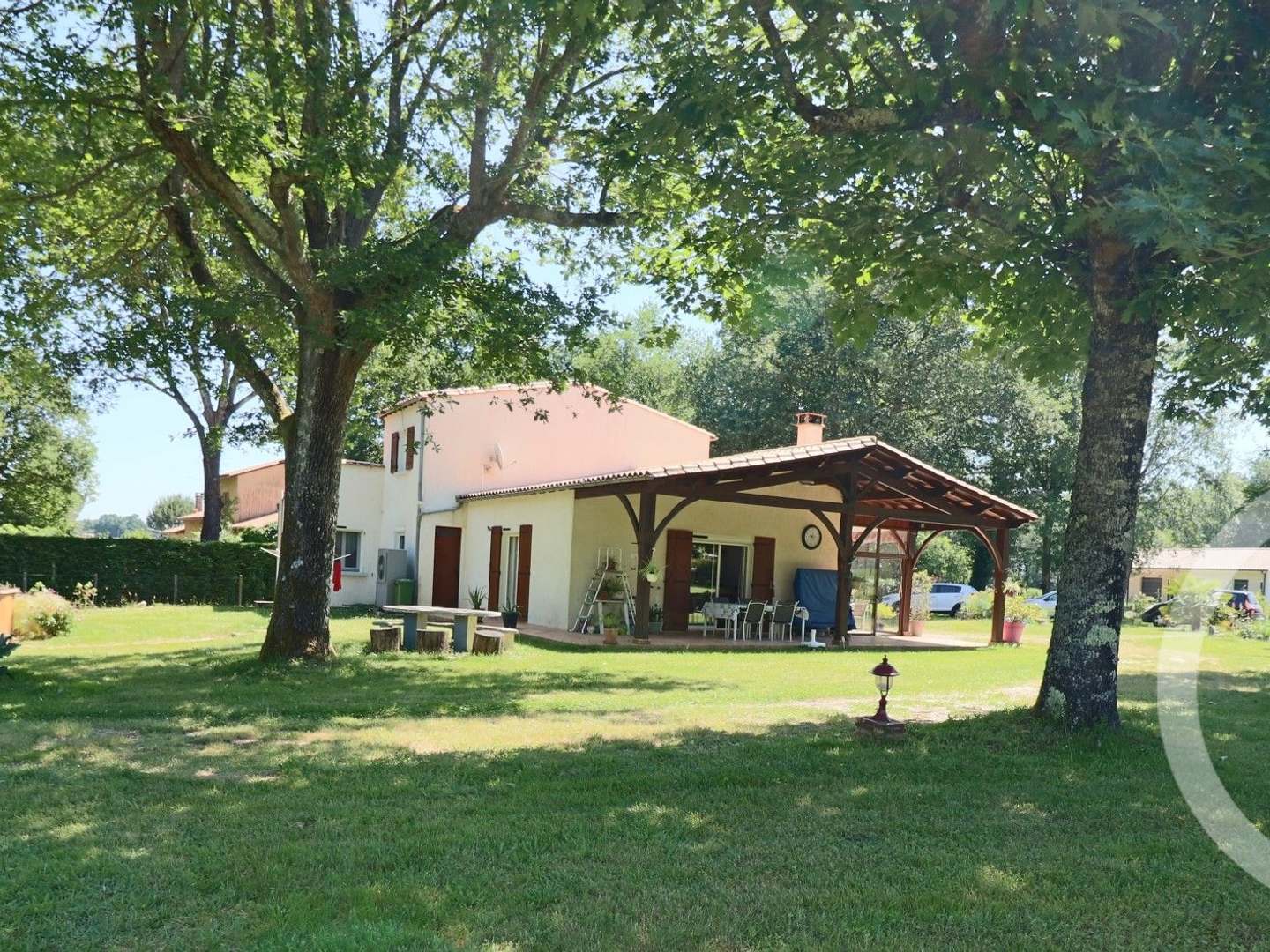 Maison à vendre - 6 pièces - 210m2 - Montpon-Ménestérol (24700)