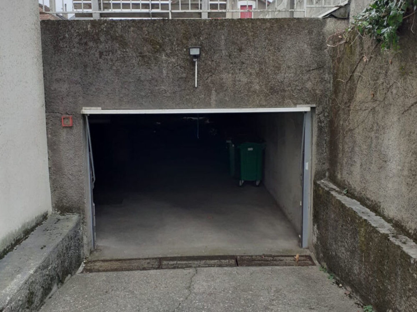 Place de Stationnement couverte