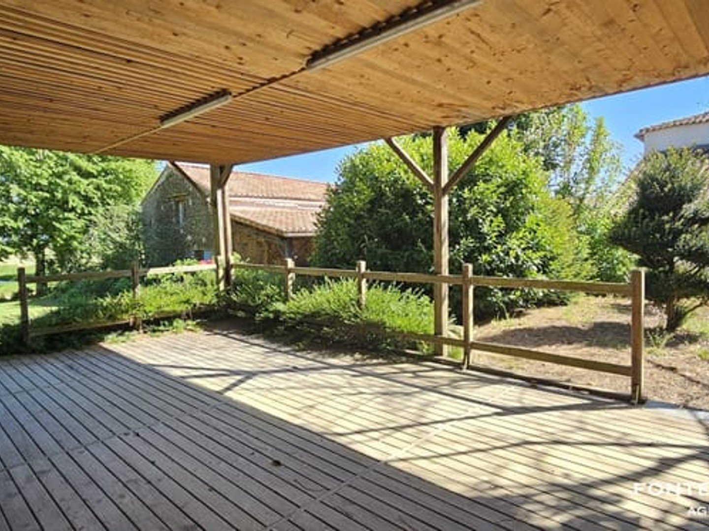 Maison à vendre - 4 pièces - 169m2 - Saint-Maurice-Le-... (85390)