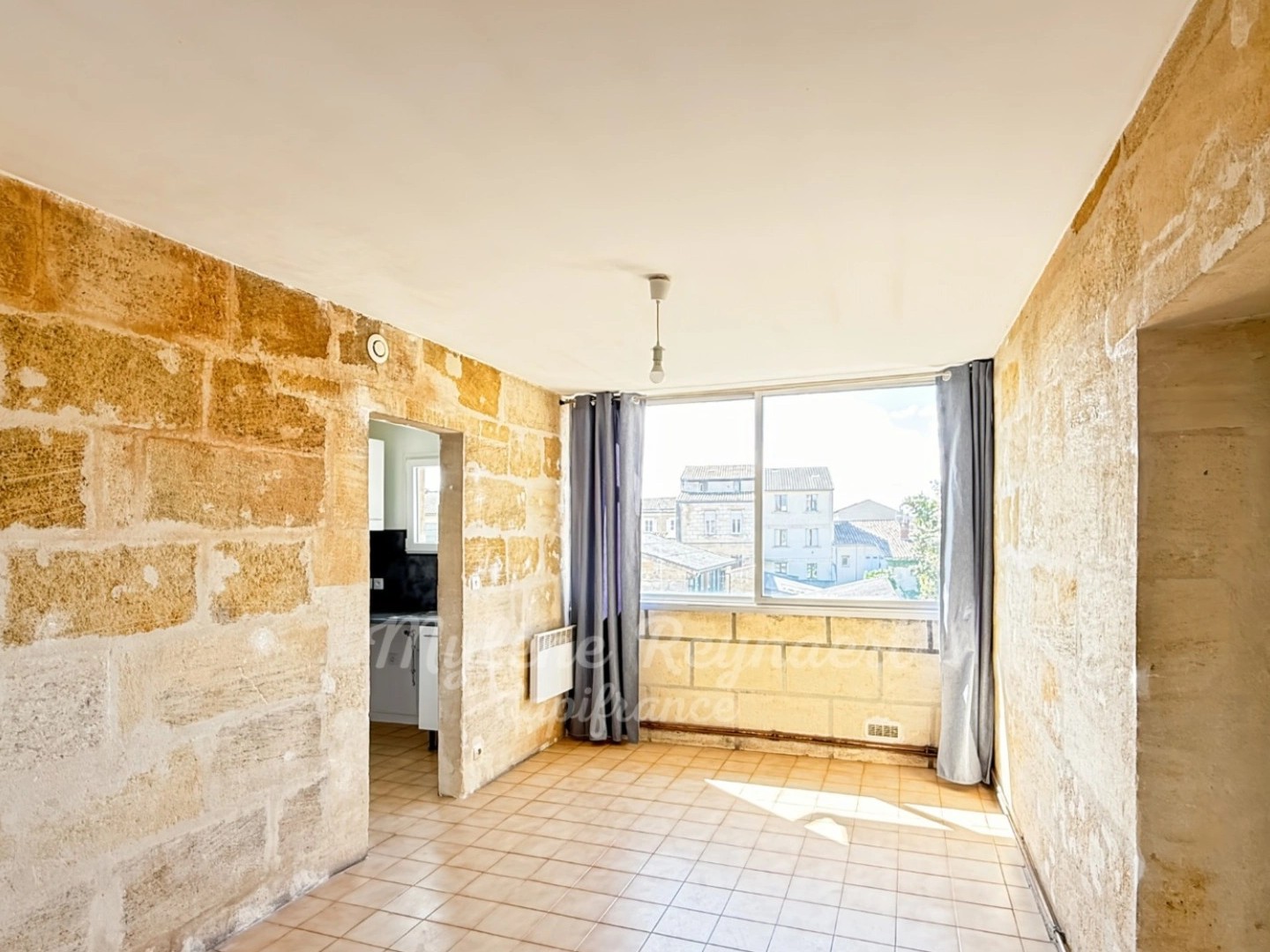 Immeuble à vendre - 14 pièces - 318m2 - Bordeaux (33800)