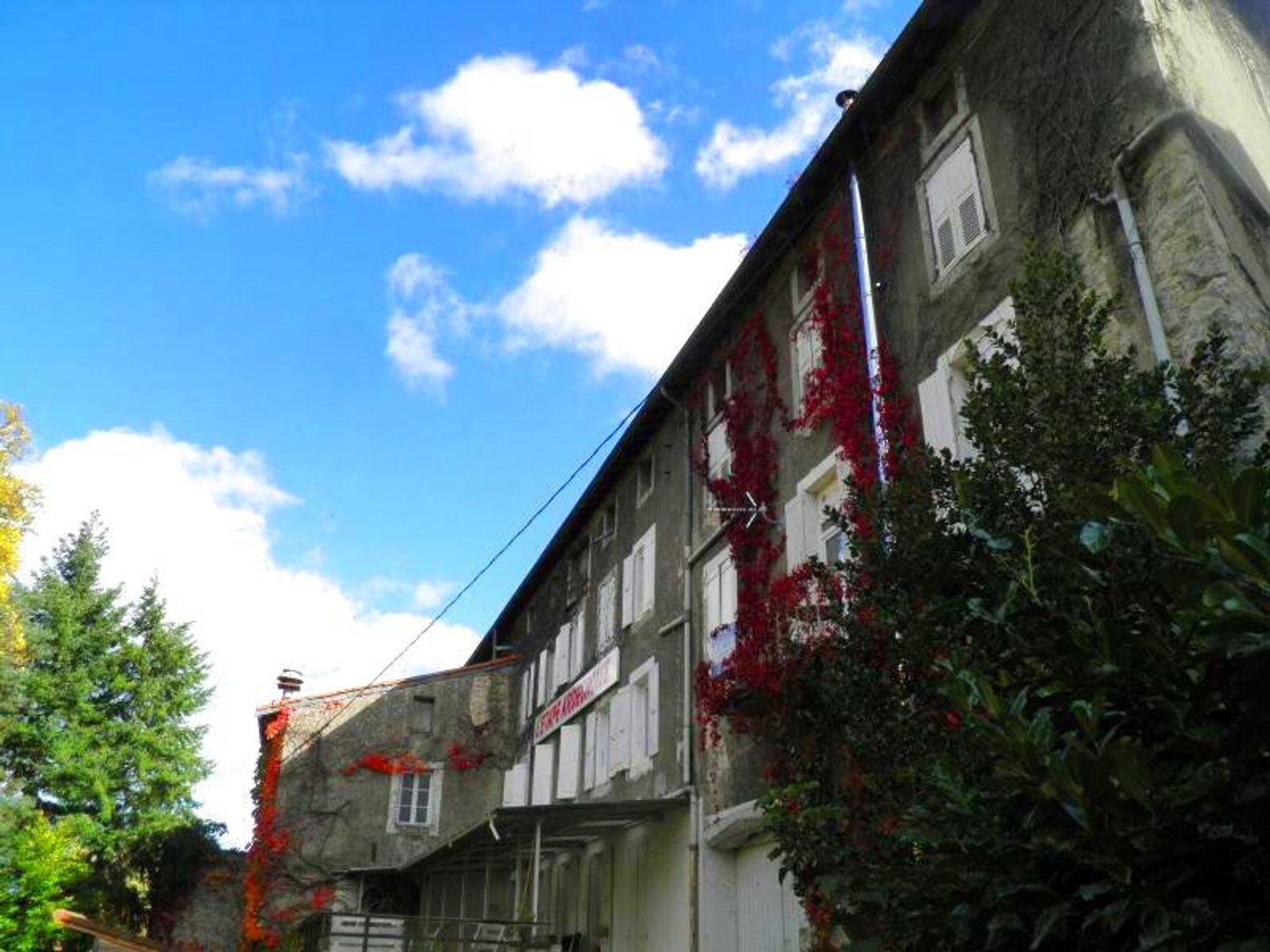 Immeuble à vendre - 20 pièces - 697m2 - Lamastre (07270)