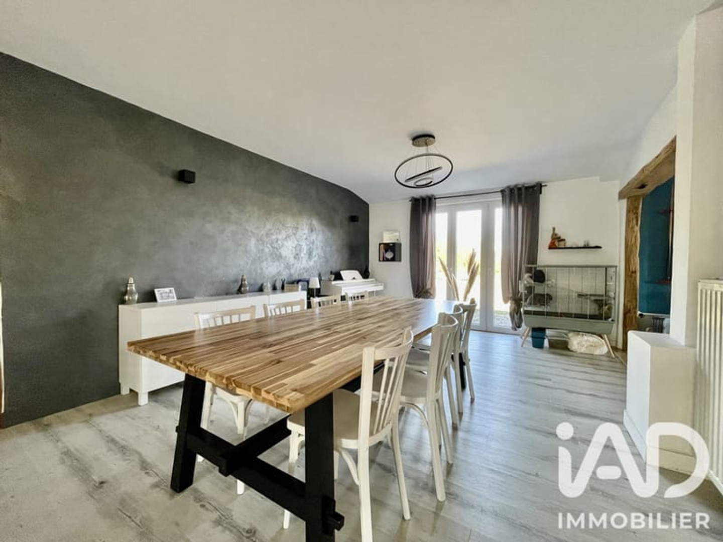 Maison à vendre - 7 pièces - 188m2 - Novy-Chevrières (08300)