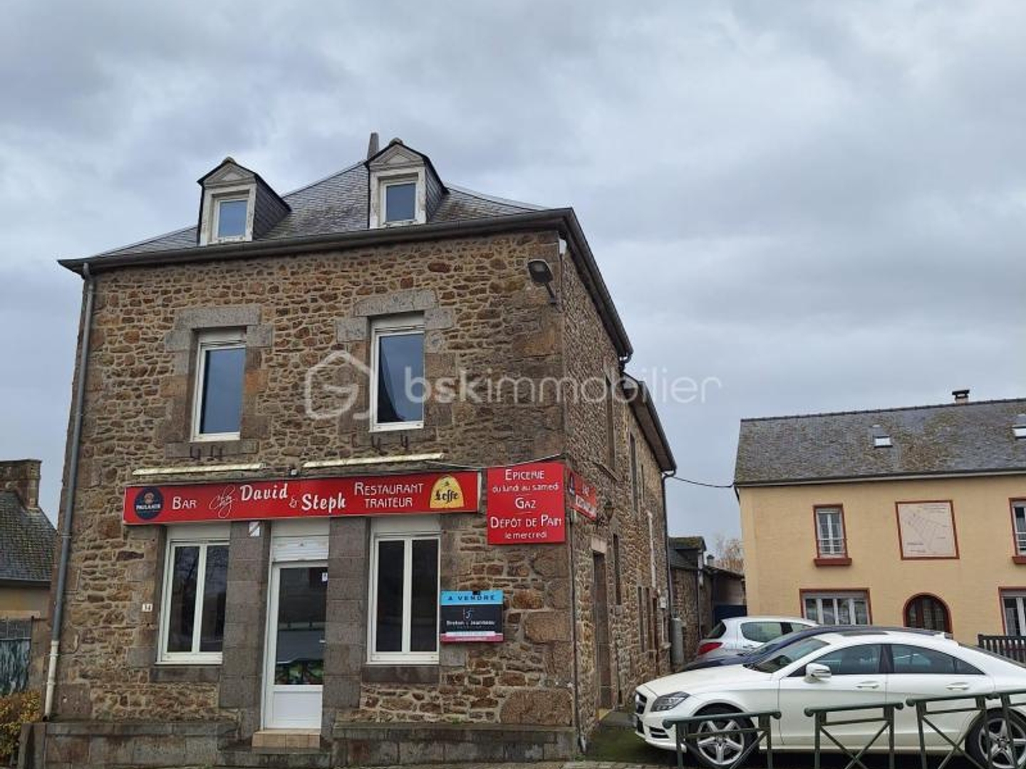 Maison à vendre - 4 pièces - 165m2 - Châtillon-Sur-Col... (53100)