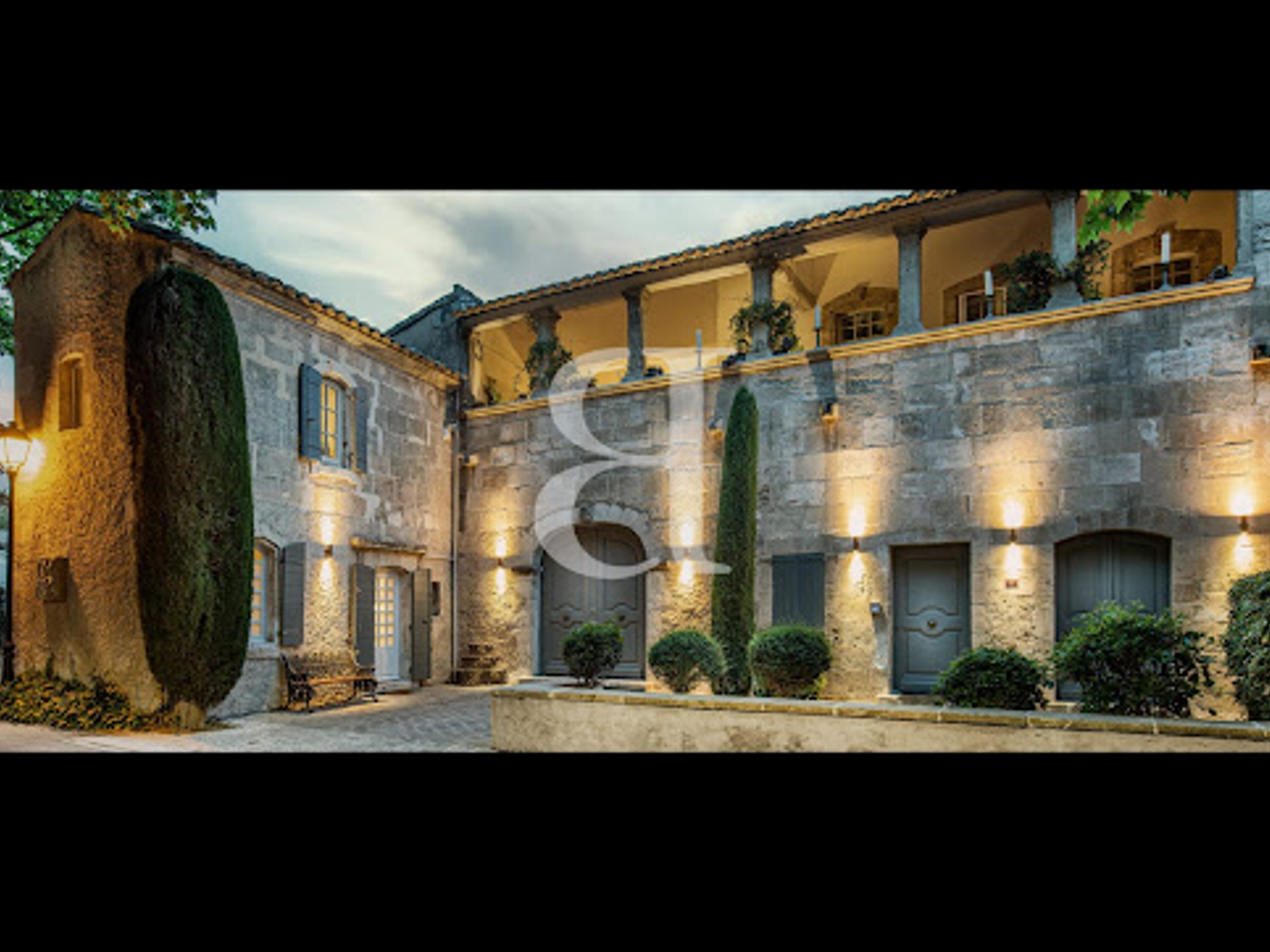 Mas provençal 10 pièces 500 m²
