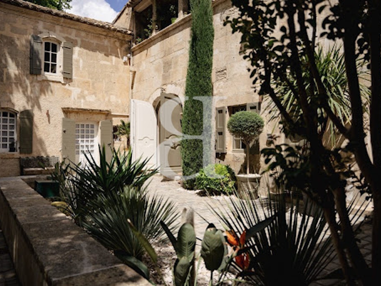 Maison à vendre - 10 pièces - 500m2 - Maussane-Les-Alpi... (13520)