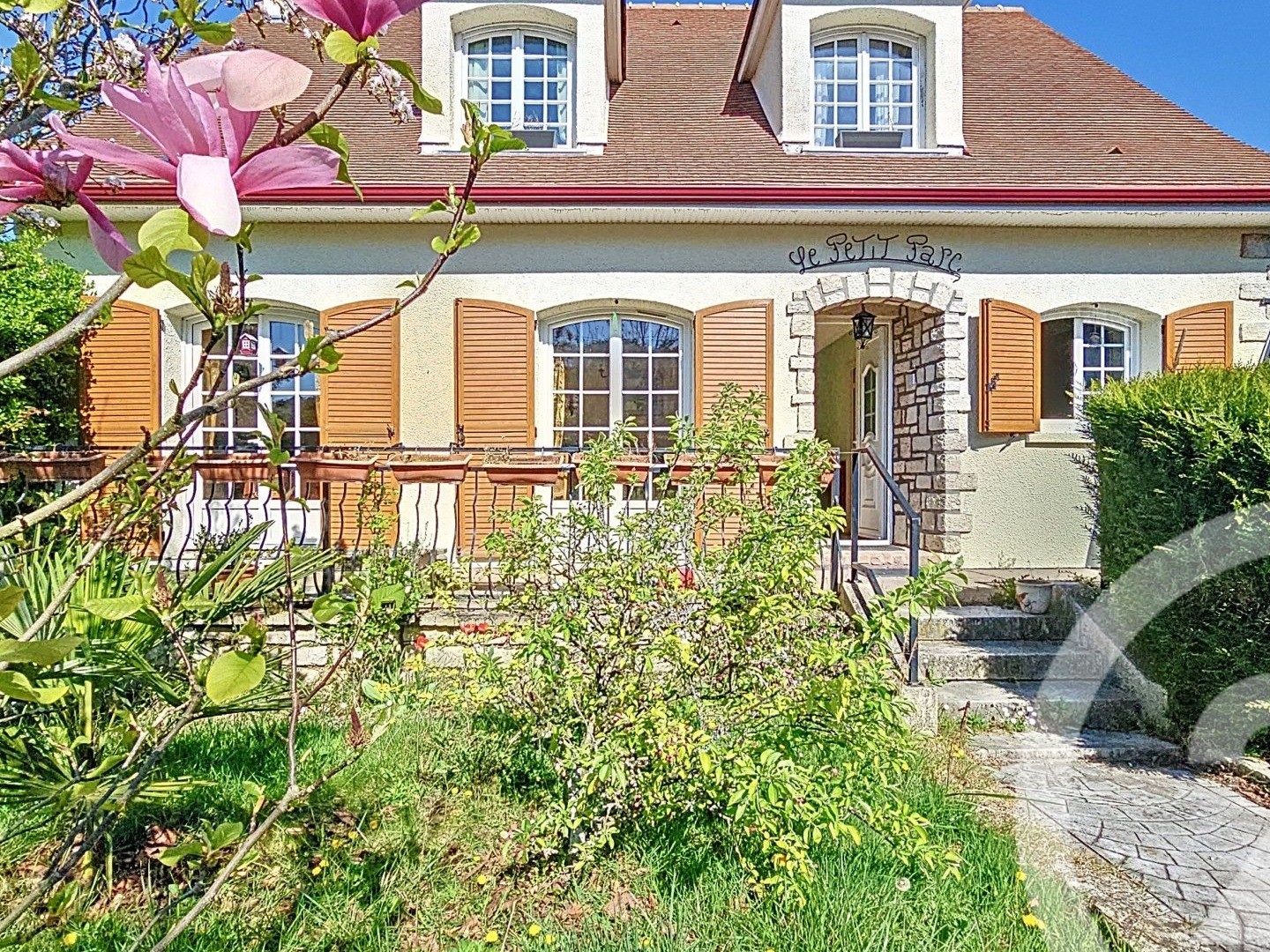Maison 7 pièces 159 m²
