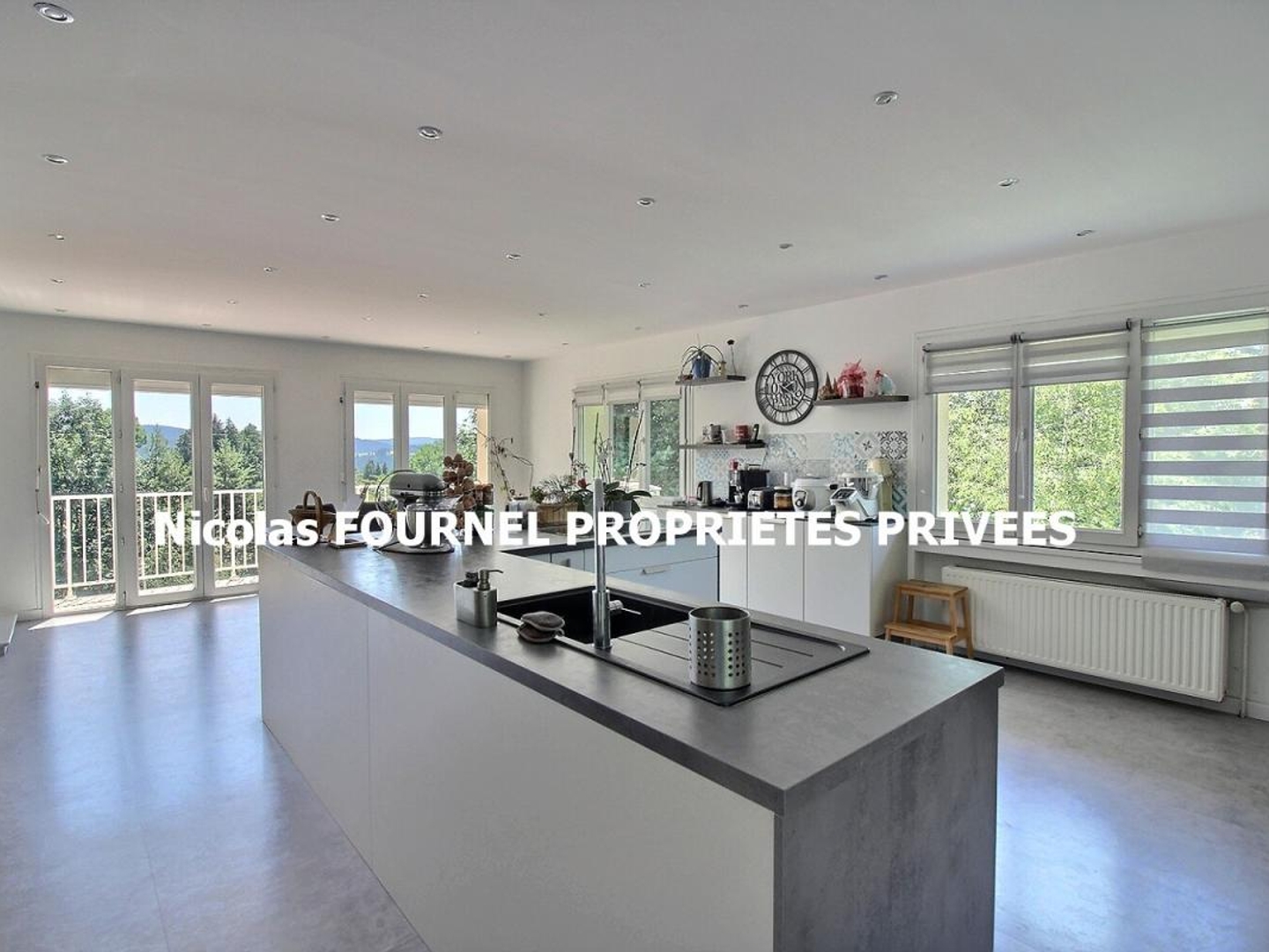 Maison à vendre - 7 pièces - 174m2 - Tarentaise (42660)