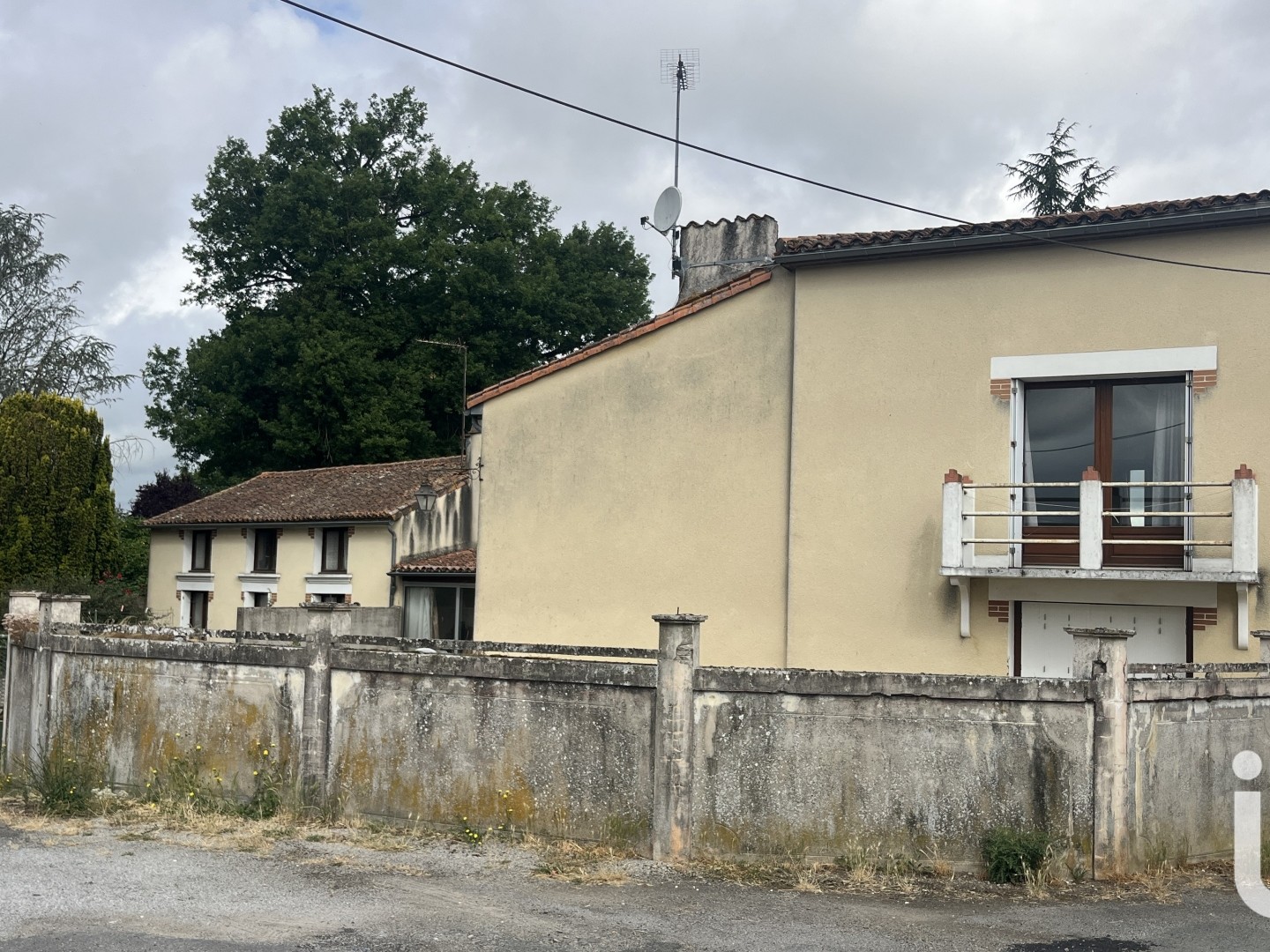Maison 7 pièces 235 m²