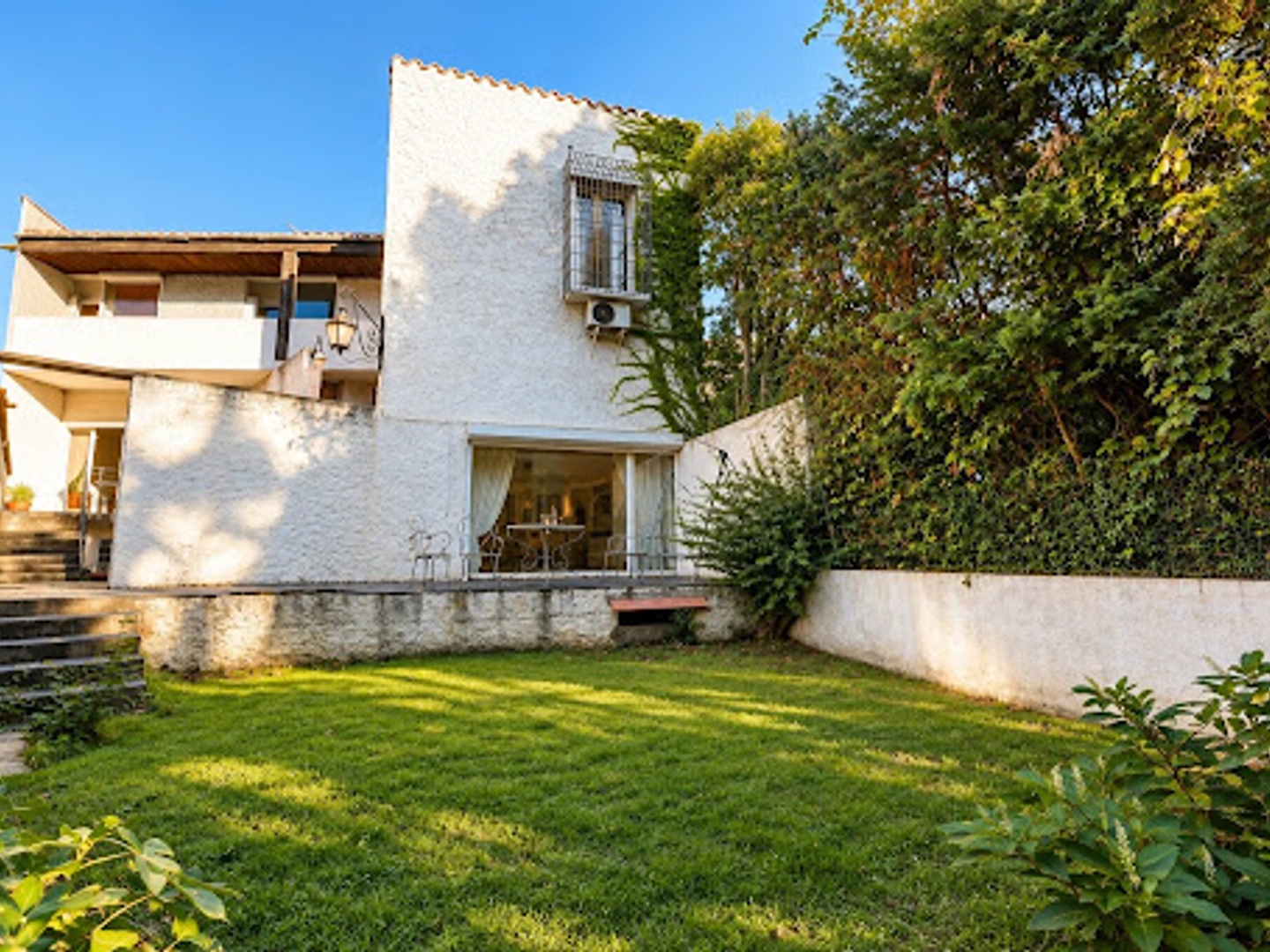 Maison 6 pièces 310 m²