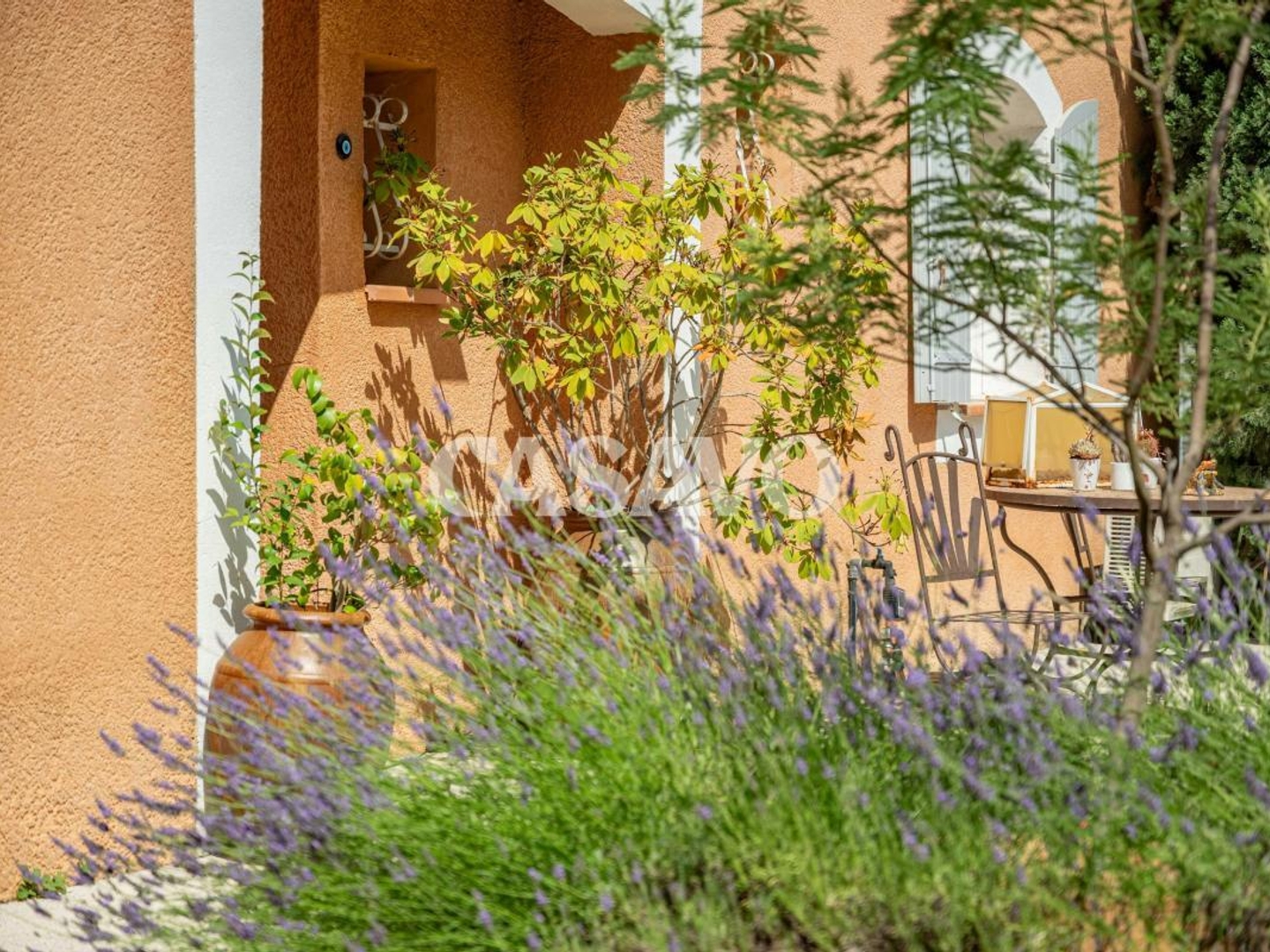 Vends bastide - 240 m² - 7 pièces, 5 chambres - Saint-Marc-Jaumegarde 13100