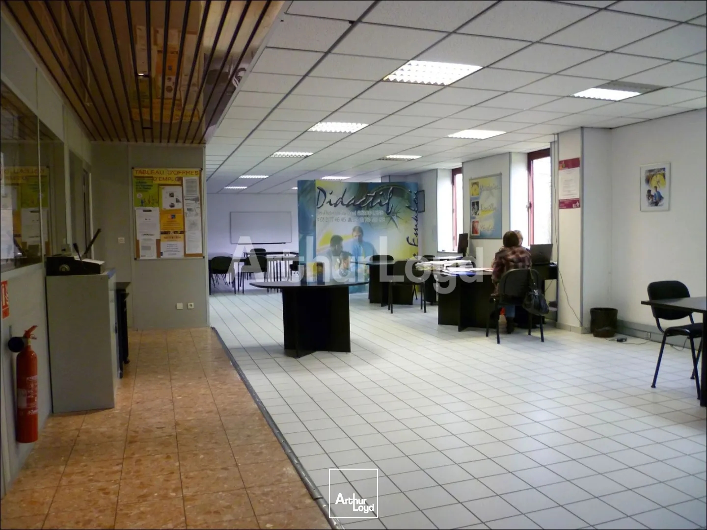 Bureaux à vendre - 1740m2 - Lens (62300)