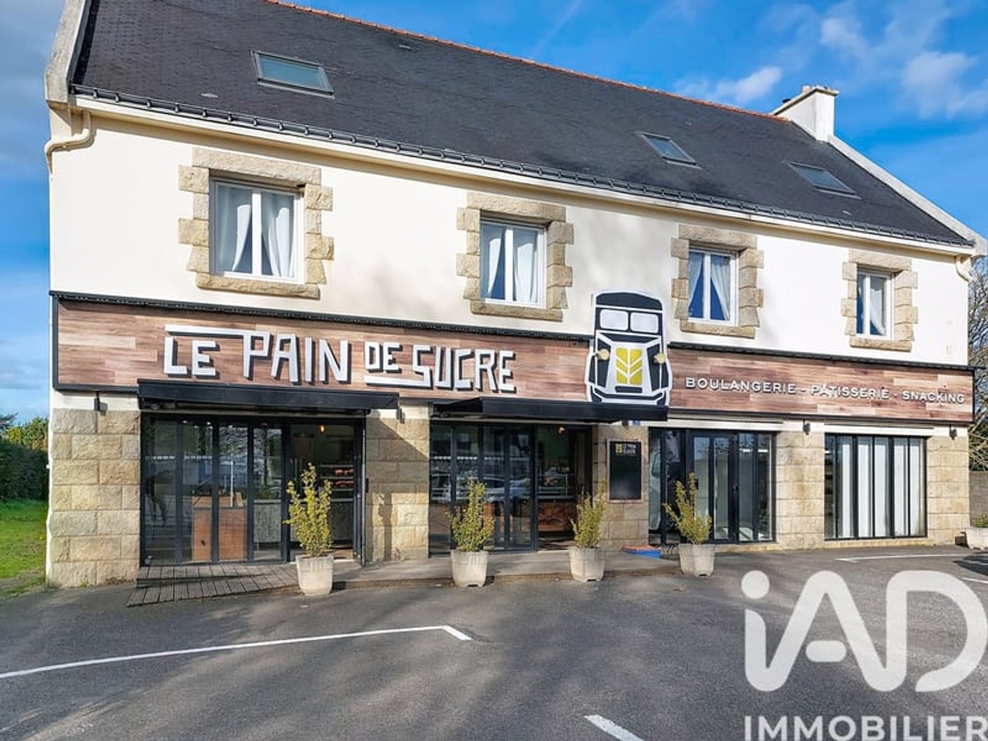 Maison avec appartements 465 m²
