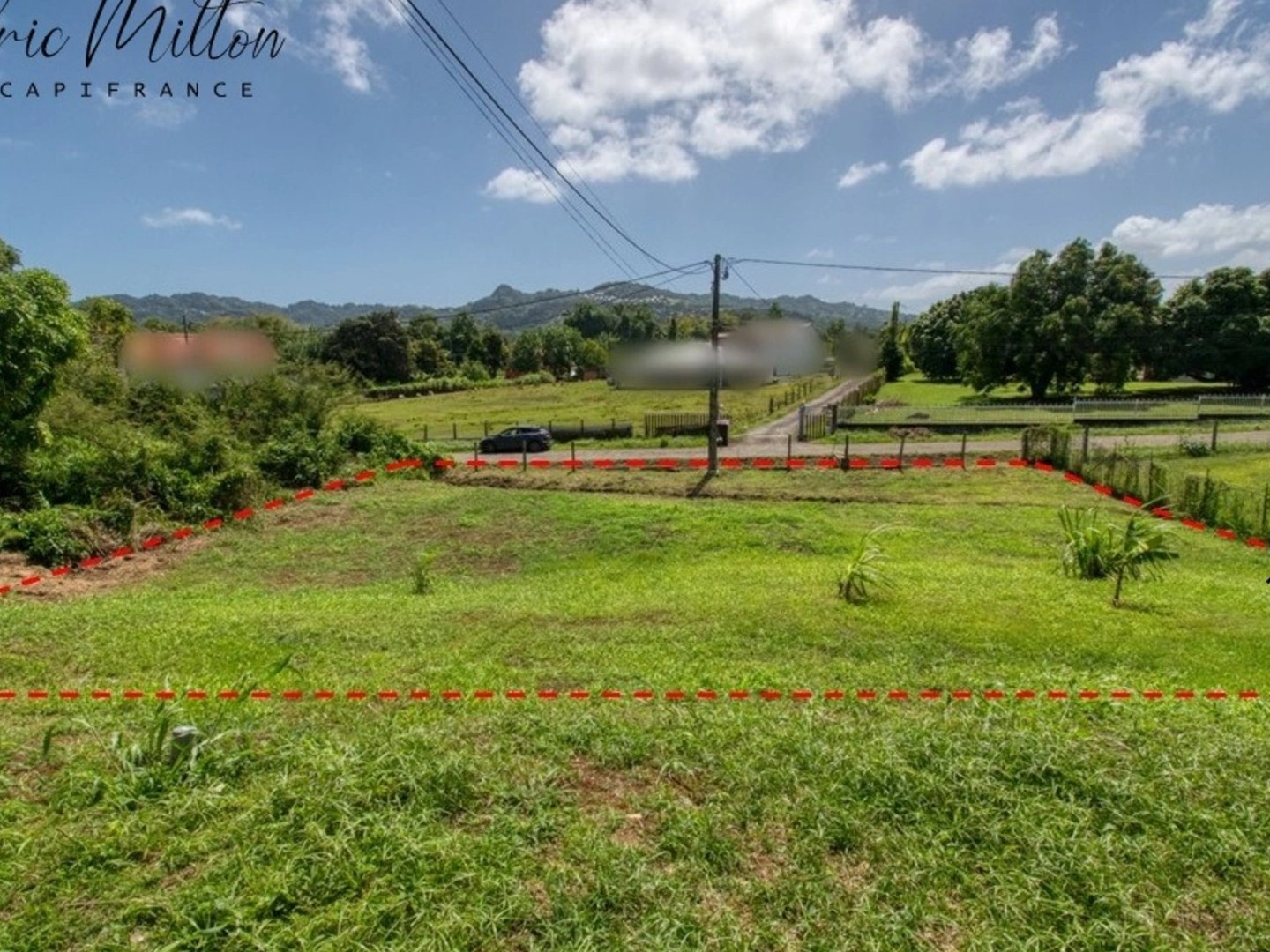 Terrain 774 m²