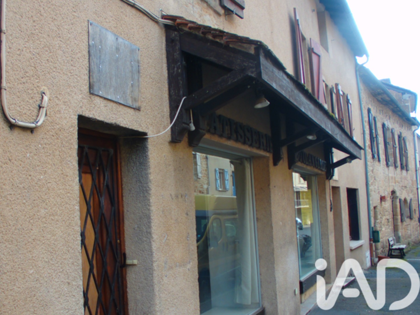 Magasin à vendre - 6 pièces - 180m2 - Lacapelle-Marival (46120)