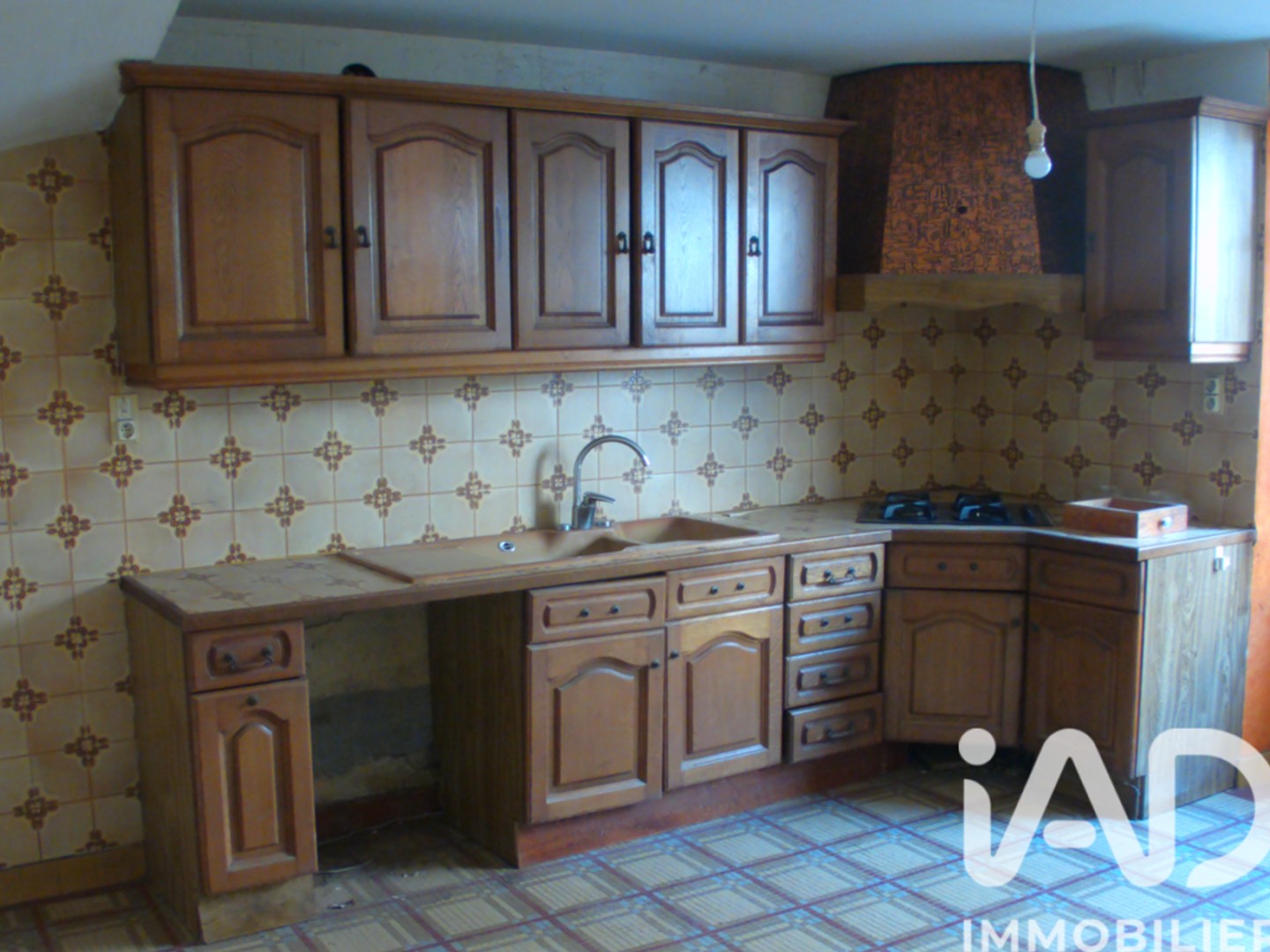 Magasin à vendre - 6 pièces - 180m2 - Lacapelle-Marival (46120)