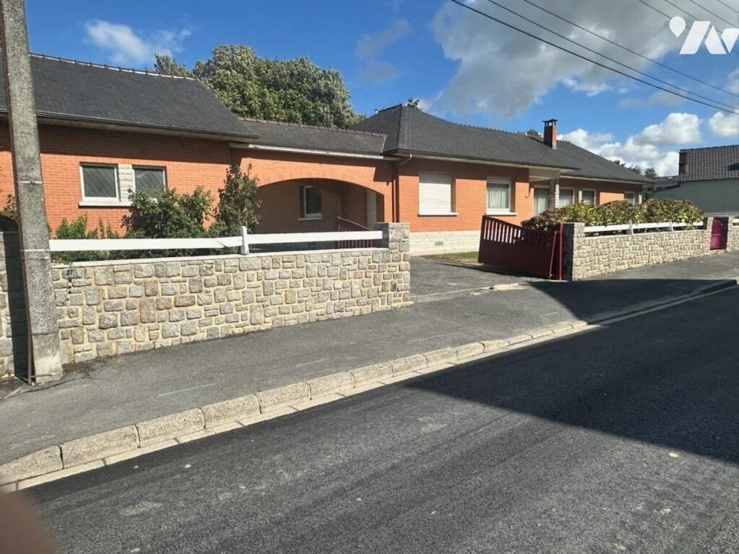 Maison à vendre - 9 pièces - 240m2 - Bapaume (62450)