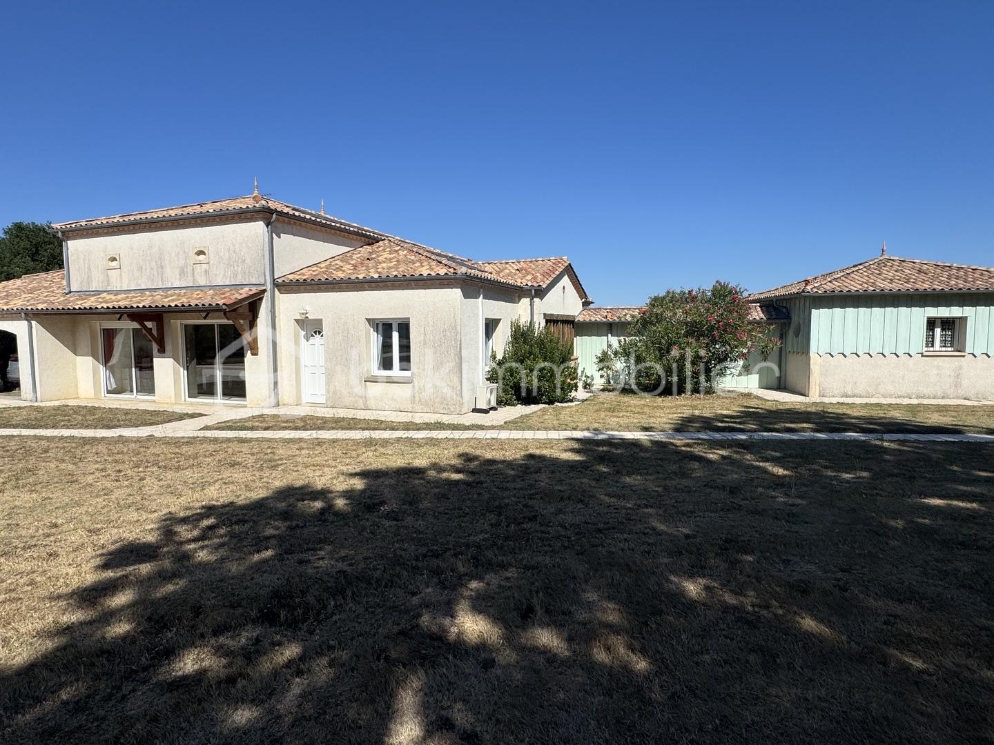 Maison 7 pièces 227 m²