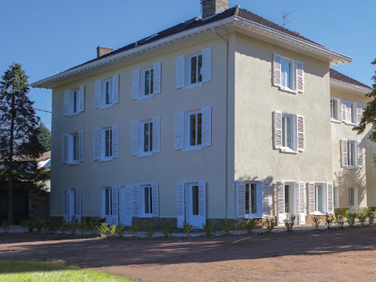 Propriété 1710 m²