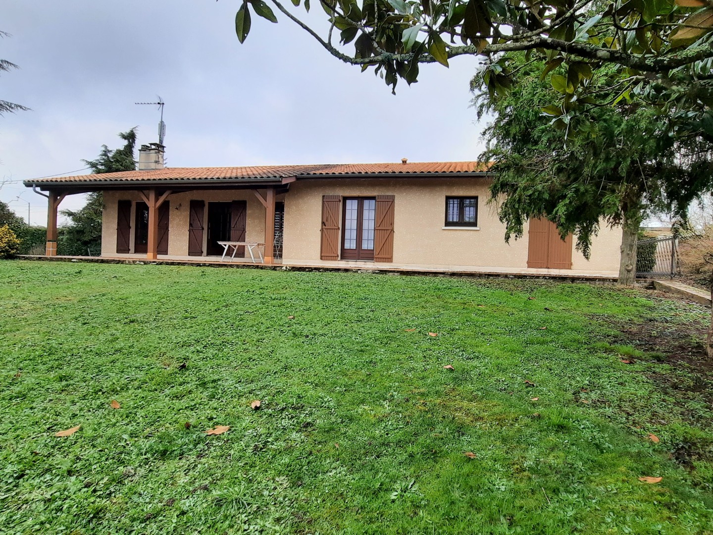 Maison 142 m2 à rafraîchir garage et jardin clos